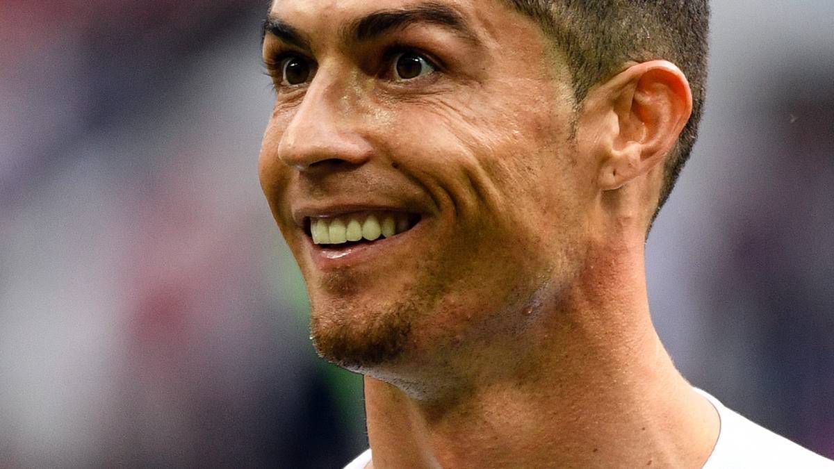Cristiano Ronaldo kupił wypasione auto za 42 miliony złotych. Cudo, które wygląda jak statek kosmiczny
