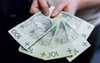 Długi Polaków wobec telekomów rosną. Ludzie biorą abonament, a później nie płacą