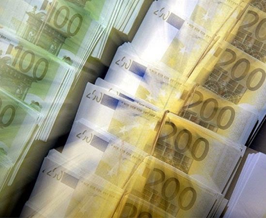 Bezrobotny znalazł 16 tys. euro, pierścionek i naszyjnik