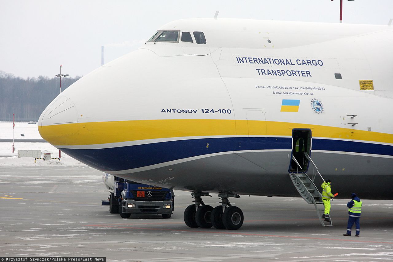 Antonov 225 w Warszawie. Lądowanie na Lotnisku Chopina możesz obejrzeć online [Wideo]