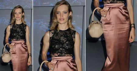 LOOK OF THE DAY: Natalia Vodianova w koronkach i satynie