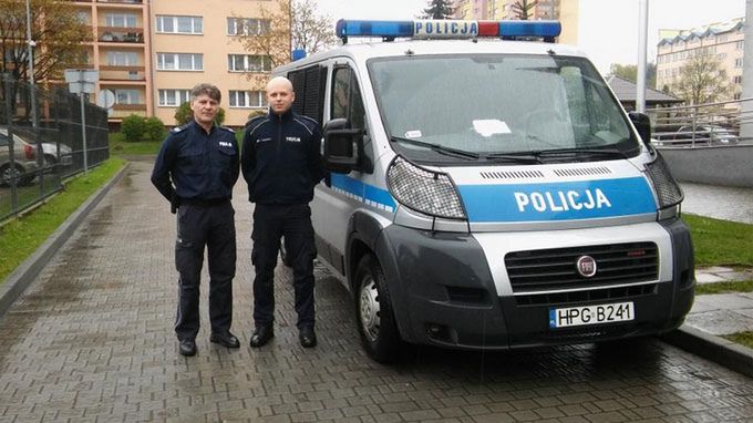Mł. asp. Jan Brzeźniak i sierż. sztab. Marcin Turek