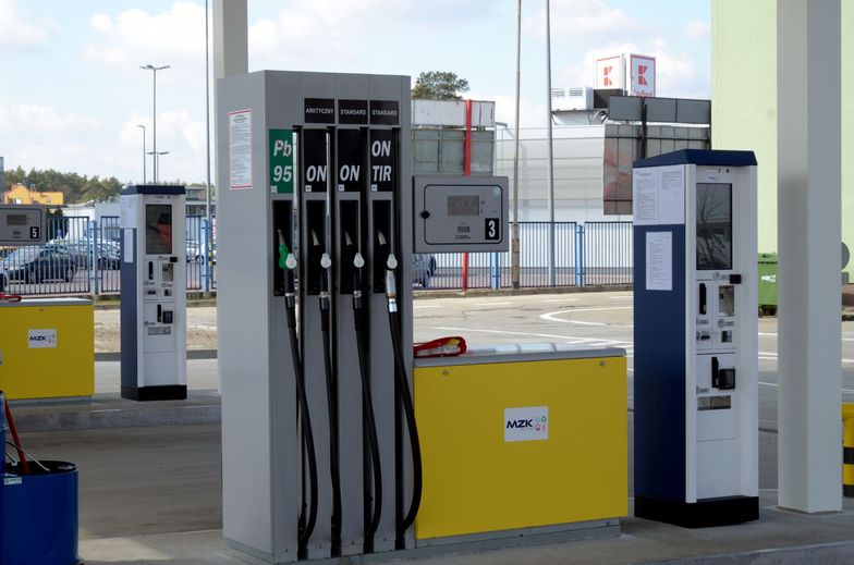 Stacja Benzynowa MZK w dniu otwarcia - dziś zdarzają się dni, że brakuje paliw
