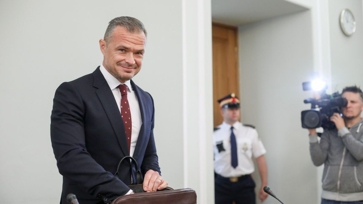 Sławomir Nowak oczyszczony z zarzutów.