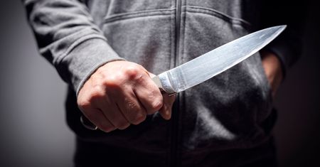 Szkocja: Pacjent ranił pielęgniarkę nożem. Został zatrzymany