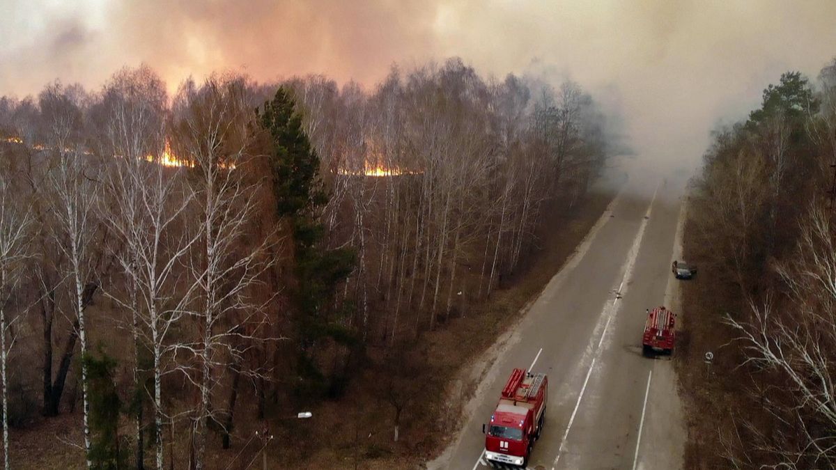 Pożary w Czarnobylu przybierają na sile.