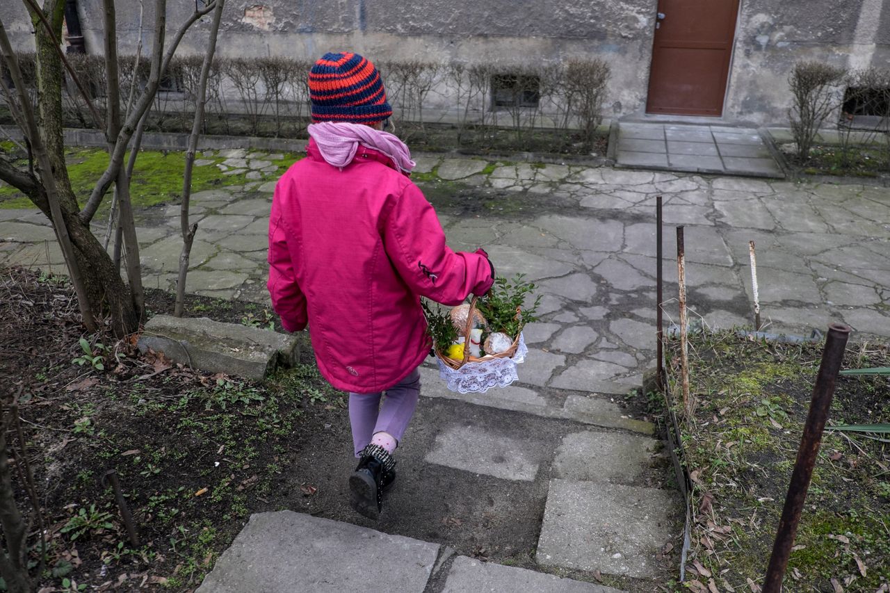 Koronawirus odbierze nam Wielkanoc, jaką znamy. To będą samotne święta w wielu domach