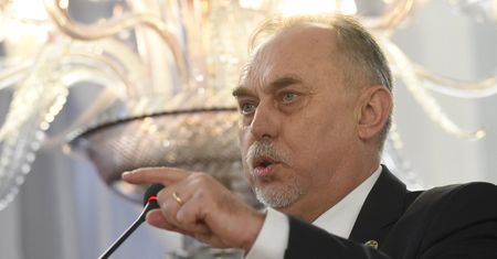 Awantura z posłem w Opolu. Prokuratura zajmuje się sprawą rozbitej bramki