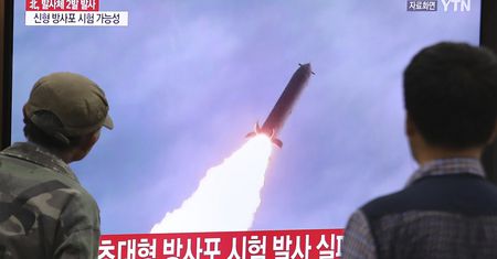 Korea Północna wystrzeliła rakiety. Japonia w stanie gotowości