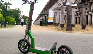 Hulajnoga to pieszy czy motorower? Dziura w prawie jest problemem