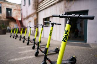 Elektryczne hulajnogi problemem. Nowe przepisy zniszczą biznes