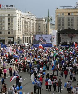 Dowozili uczestników "Marszu Wolności" za pieniądze publiczne? Poseł PiS chce, by zbadano sprawę