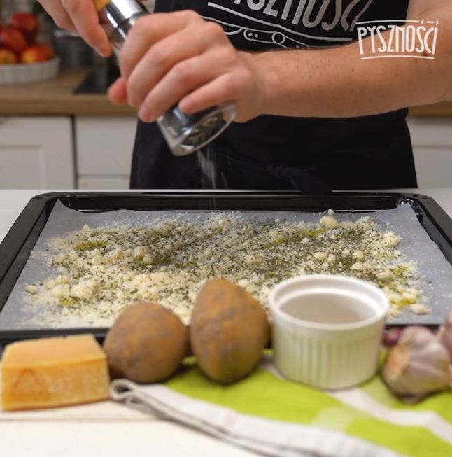 Parmezan z przyprawami- Pyszności