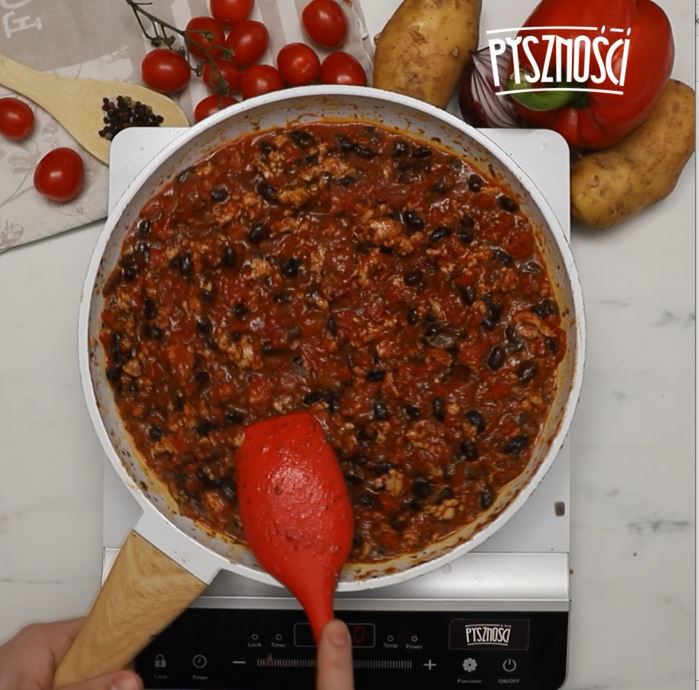 Jednogarnkowe chili z ziemniakami- Pyszności