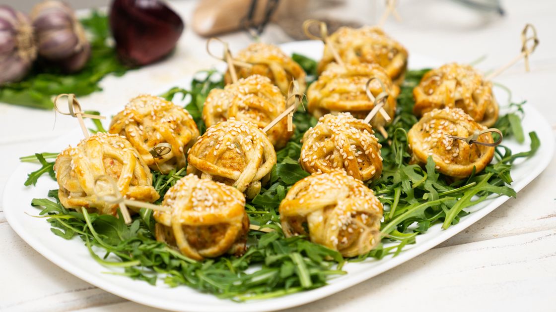 Kulki drobiowe w cieście francuskim- Pyszności