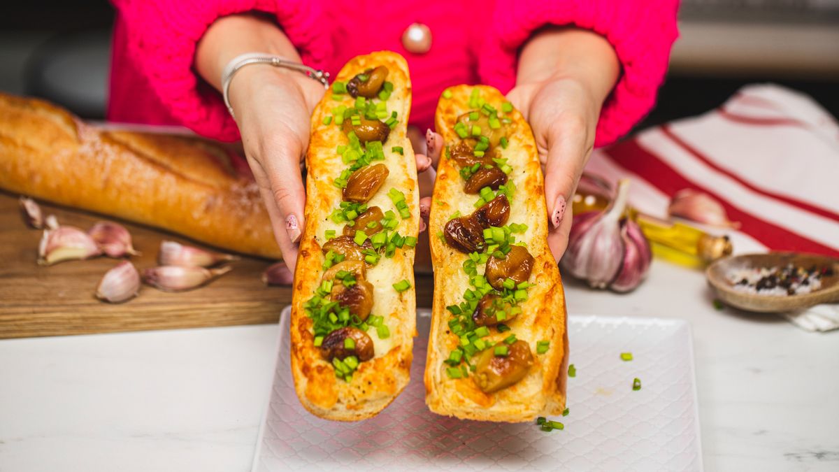 Czosnkowa zapiekanka- Pyszności