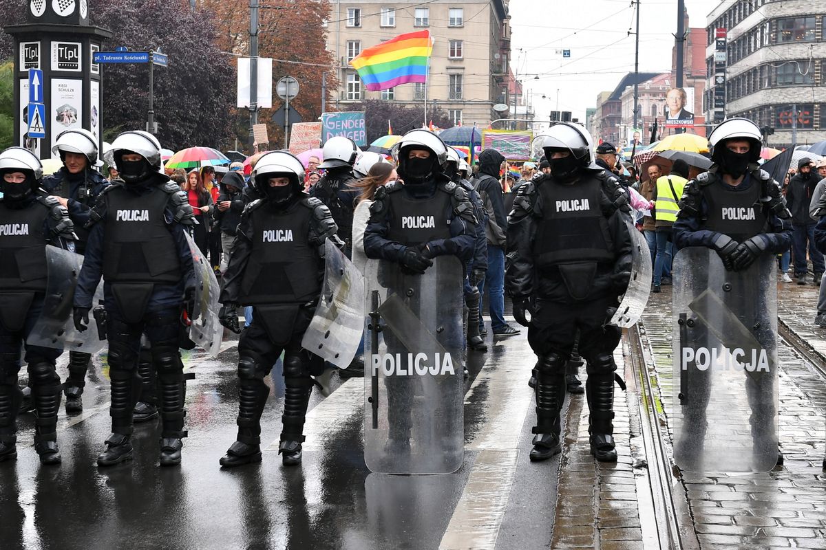 Wrocław. Marsz Równości pod ochroną policji. Mocne słowa Marty Lempart o "PiS i innych faszystach"