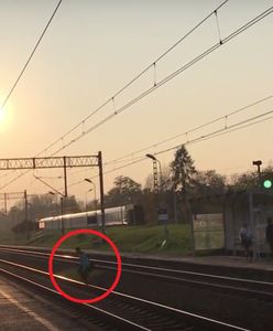 Sekundy od tragedii. Wskoczył na tory tuż przed rozpędzonym pociągiem