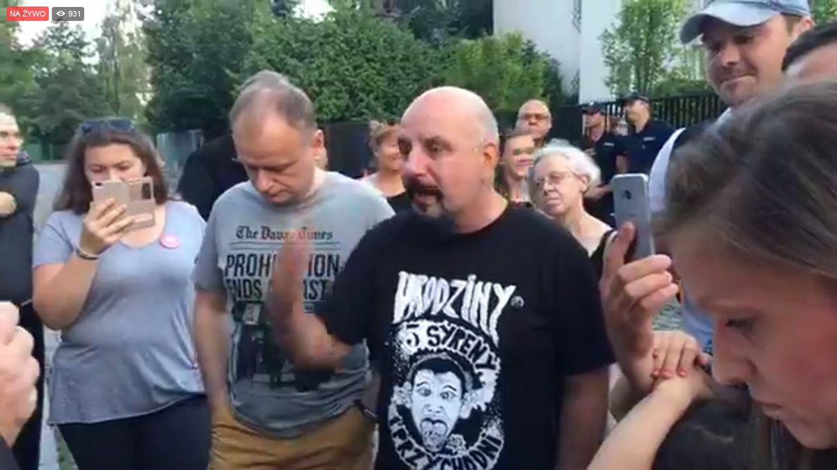 Manifestacja pod domem Jarosława Kaczyńskiego