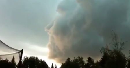 To nagranie przeraziło tysiące internautów. Huragan Irma miał mieć "twarz diabła"