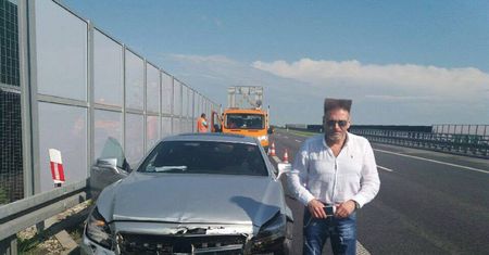 Krzysztof Rutkowski miał wypadek. Jego samochód uderzył w barierki na A1