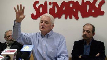 Piotr Rachtan (L), Krzysztof Wyszkowski (C) i Mateusz Wyrwich (P)