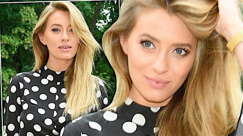 Marcelina Zawadzka w bluzce w grochy