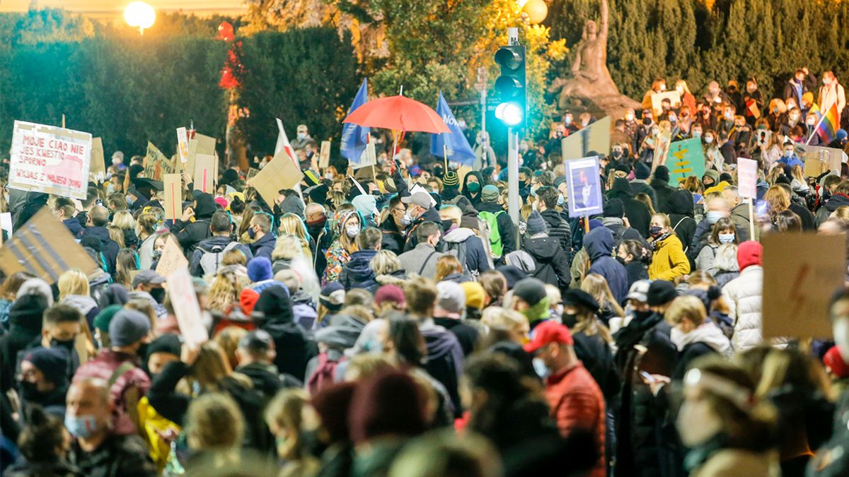 Córka legendy PiS-u na Strajku Kobiet. "Rodzina jest w tej kwestii podzielona"