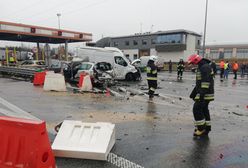 Tir wjechał w auta przed punktem poboru opłat. Rannych co najmniej 10 osób