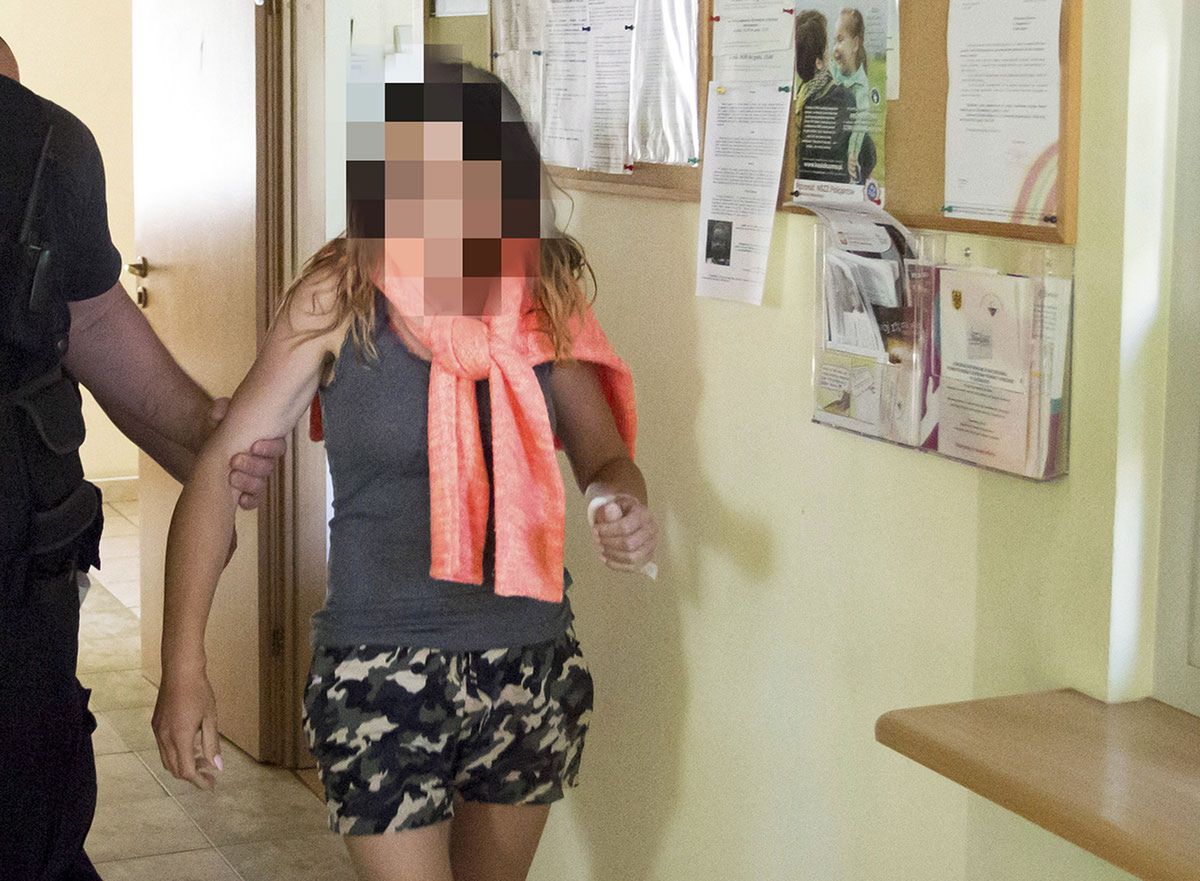 Nie żyje 4-latka z Pabianic, której matka podcięła gardło. Kobiecie grozi dożywocie