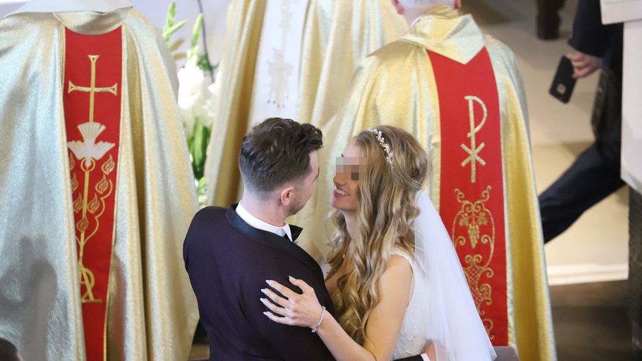 Wzięli ślub w październiku, huczne wesele kosztowało fortunę