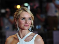 Naomi Watts zachwyca na premierze "Diany"