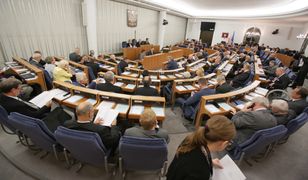 Nagrody dla urzędników Senatu. Niektórzy zgarnęli nawet 12 tys. zł