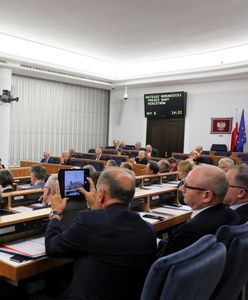 Senat przegłosował zmiany w ustawie o IPN. Prezydent podpisze ją "niebawem"