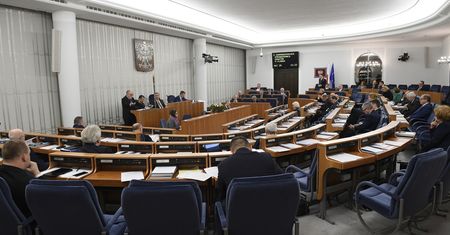 Senat przyjął poprawki do ustawy o zgromadzeniach