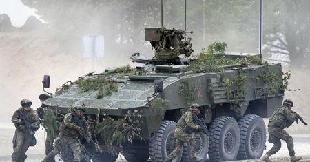 Litwa i Polska wpuściły na drogi kierowców z armii USA. Nie obeszło się bez wstydliwych wypadków