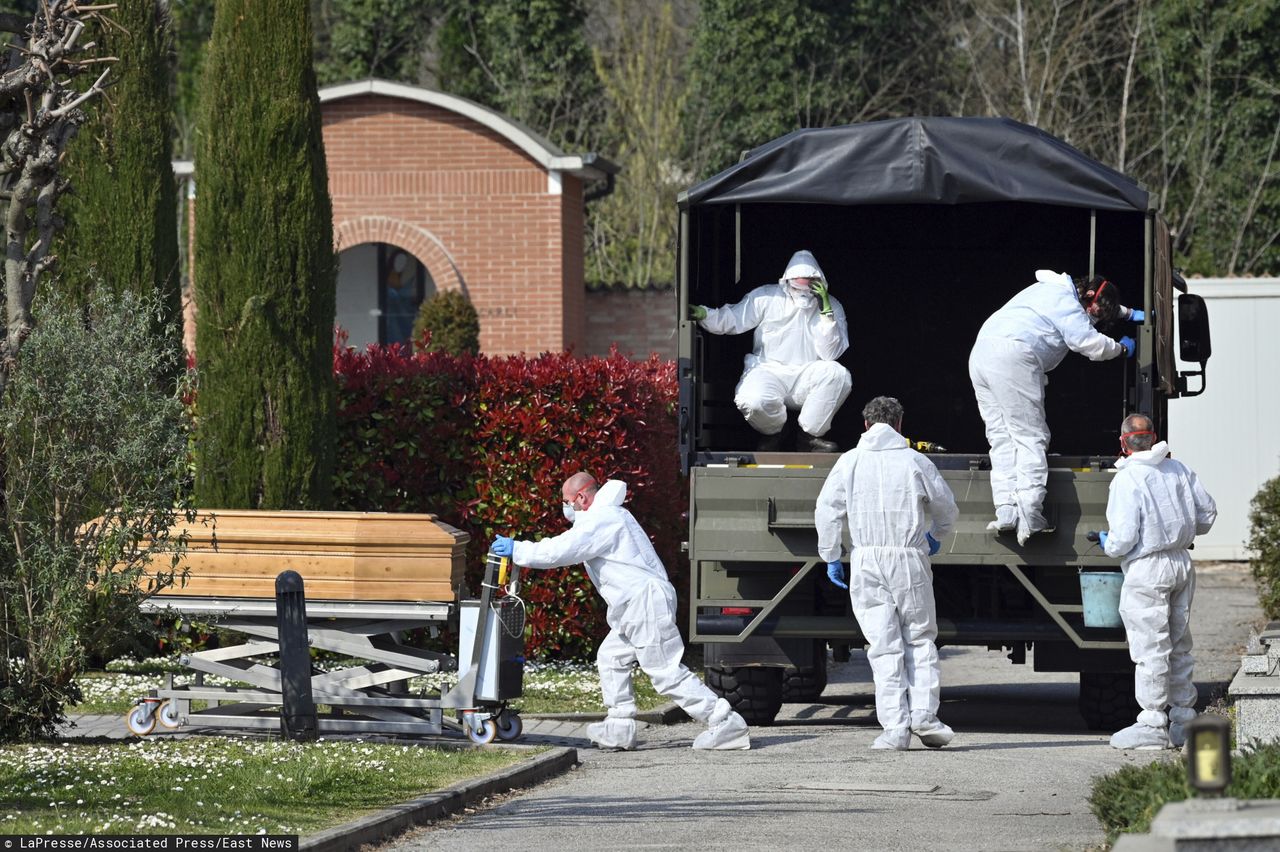 Pandemia koronawirusa potężnym wstrząsem. Świat jest w szoku