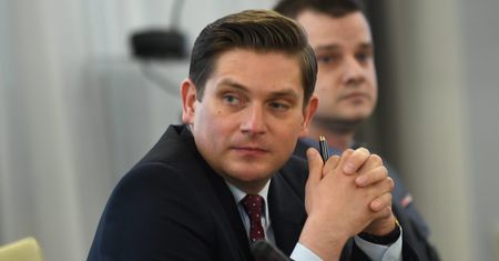 Bartosz Kownacki nie jest jak Bartłomiej Misiewicz. "Nie mam siły na to, żeby balować"