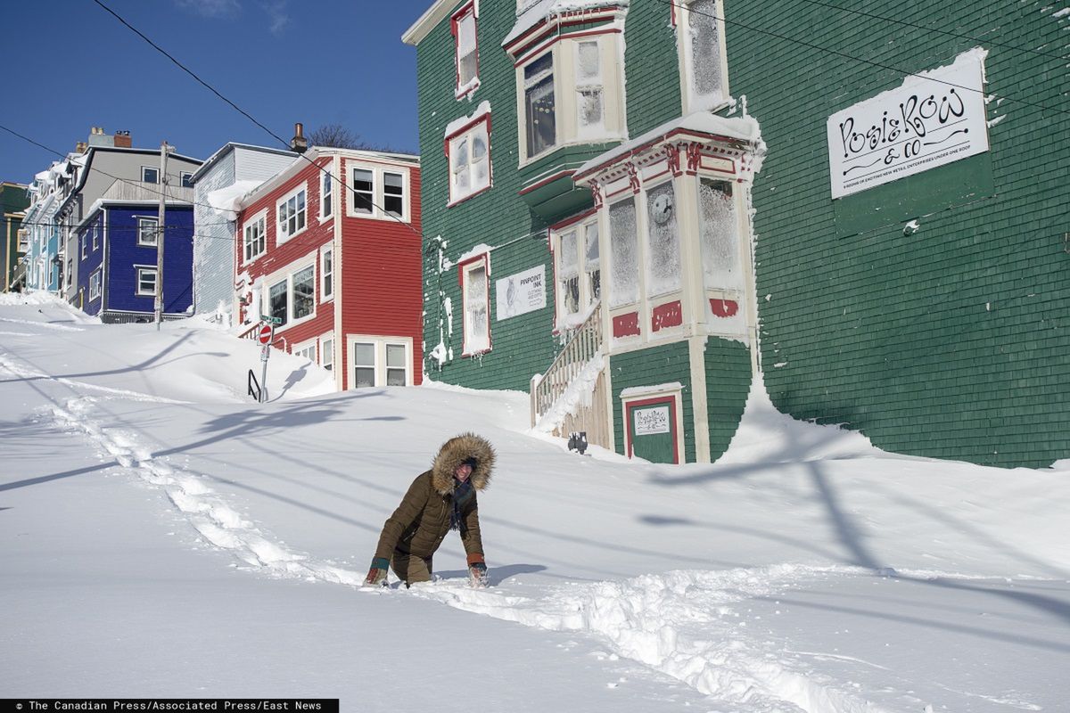 Kanada. Rekordowe opady śniegu. Mieszkańcy publikują szokujące materiały