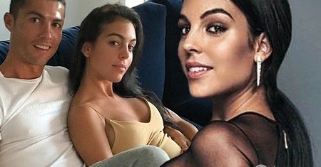 Rodzinna sielanka Cristiano Ronaldo! Georgina Rodriguez dumnie eksponuje ciążowe krągłości
