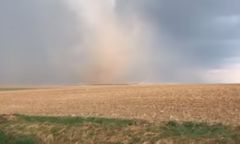 Tornado szkwałowe na Opolszczyźnie. Unosiło pył i piasek, mogło zrywać dachy