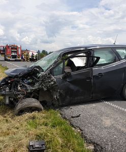 Wypadek w Czarnym Dunajcu. 7 osób rannych po czołowym zderzeniu