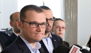 Bunt prawicowych trolli. Nawet Paweł Szefernaker stracił nad nimi kontrolę