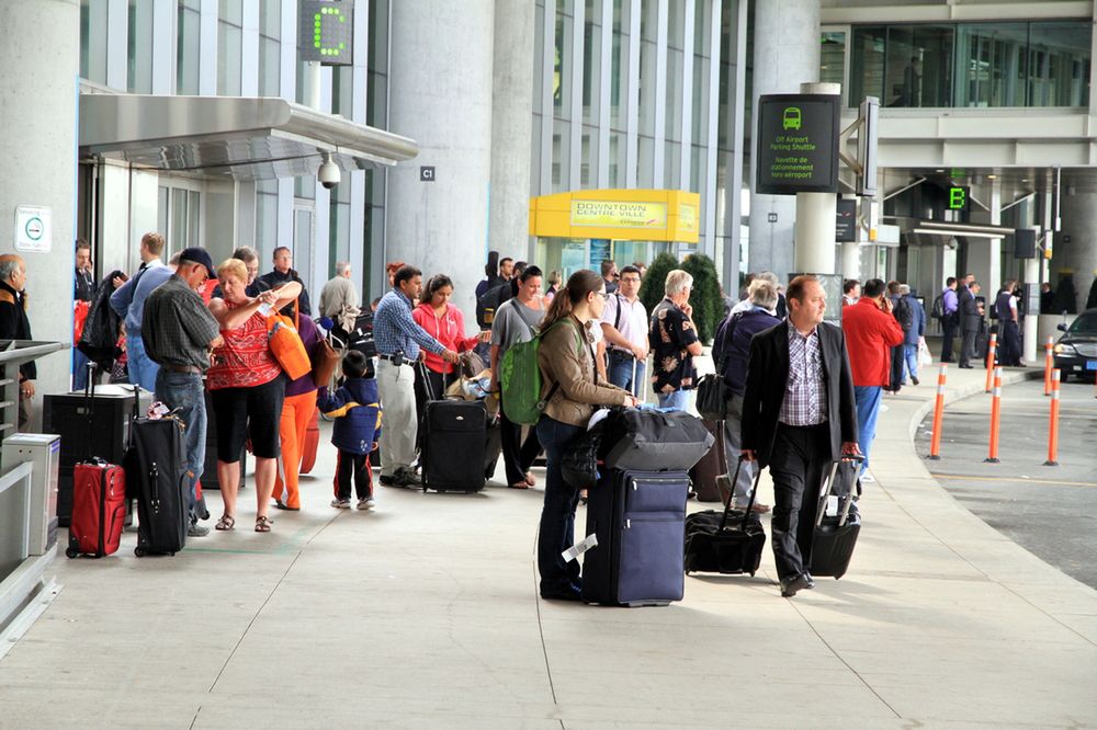 Udają turystów. Rekordowa liczba imigrantów w Hiszpanii