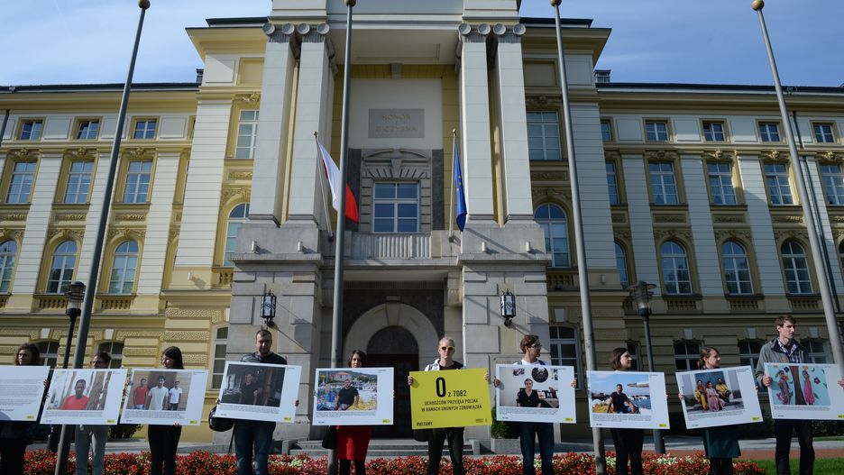 Amnesty International przypomina premier Szydło o obowiązku relokacji 