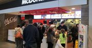 McDonald's za blisko. Przeszkadza kardynałom