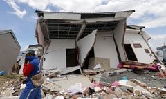 Indonezja: zginęło niemal 2 tys. osób, a 5 tys. nadal jest zaginionych. Mieszkańcom brakuje czystej wody