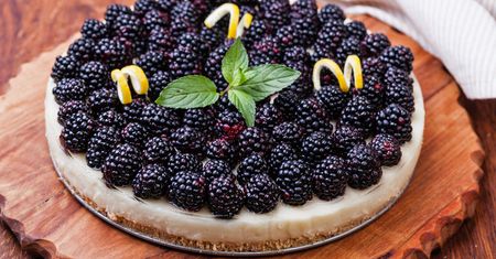 Tarta z jeżynami