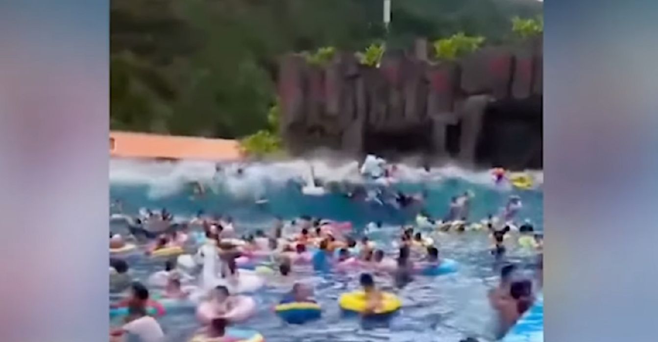 Fala tsunami w parku wodnym. Dziesiątki rannych w Longjingu