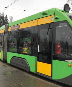 Poznań. Agresywny pasażer zaatakował motorniczego